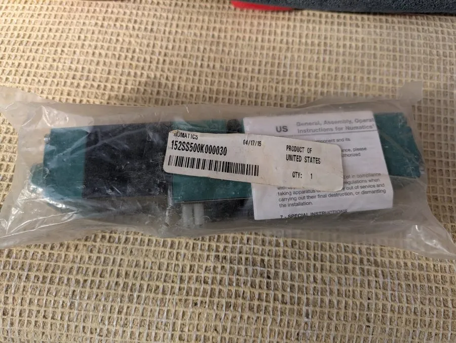 Электромагнитный клапан Numatics 152SS500K000030 Pneumatic Solenoid Valve Made i