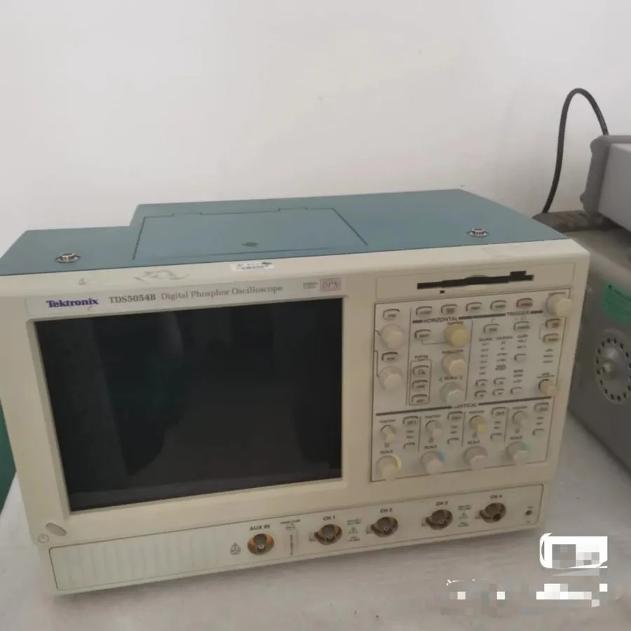 Осциллограф cxc Tektronix TDS5054B 500MHz 5GS/s oscilloscope