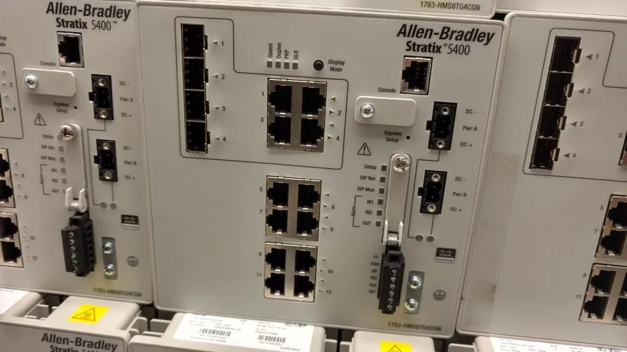 Коммутатор Allen Bradley 1783-HMS8TG4CGN Stratix 5400 12 Port Managed Switch