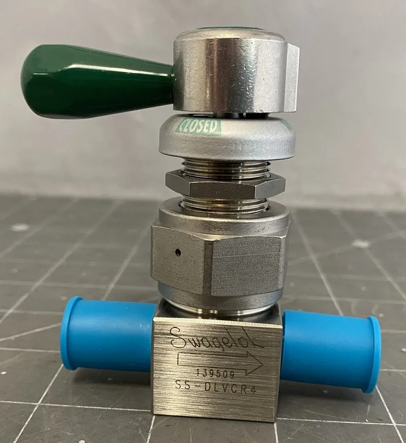 Клапан Swagelok SS-DLVCR4 Stainless Steel Diaphragm Valve 1/4" VCR