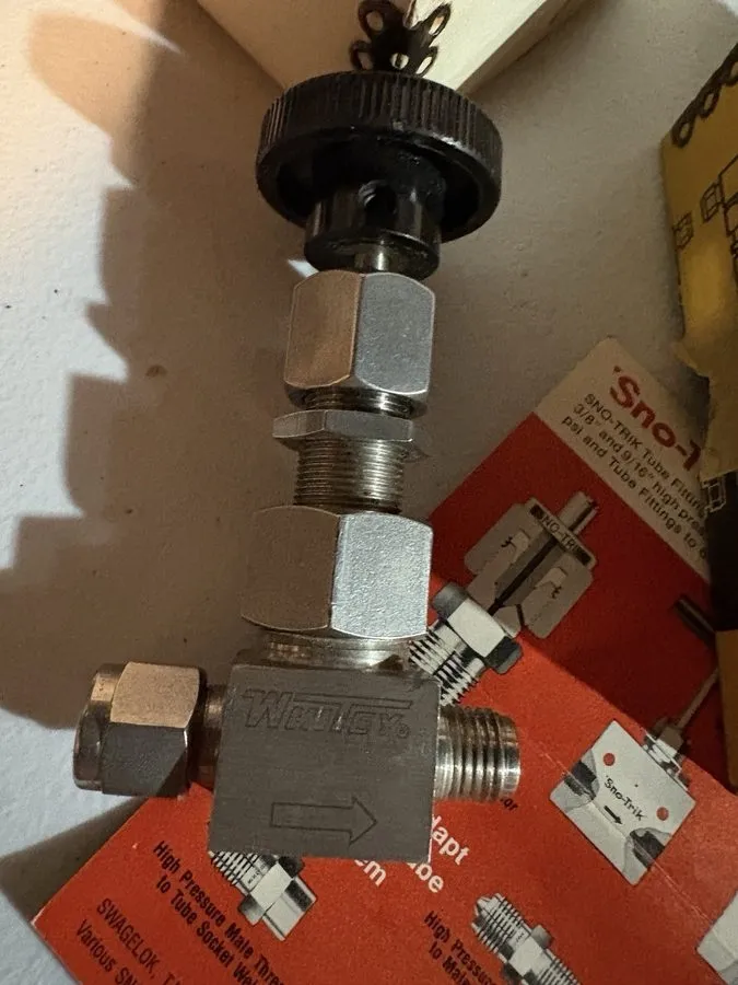 Клапан Whitey SS-3TS4 Stainless Steel Needle Metering Valve Swagelok