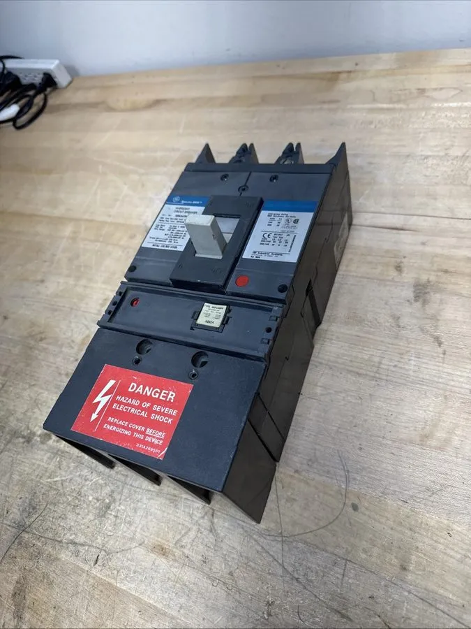 Автоматический выключатель SGHA34AT0400 General Electric 400A 480V 3P Spectra Ci