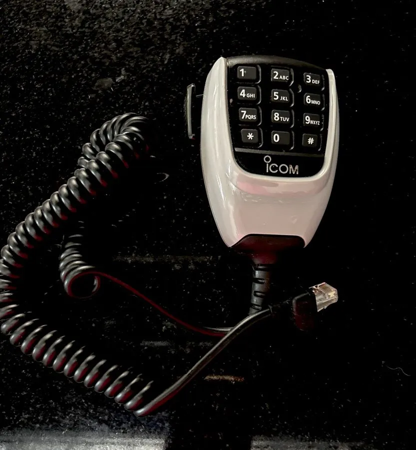 Радиостанция icom hm-148t mic
