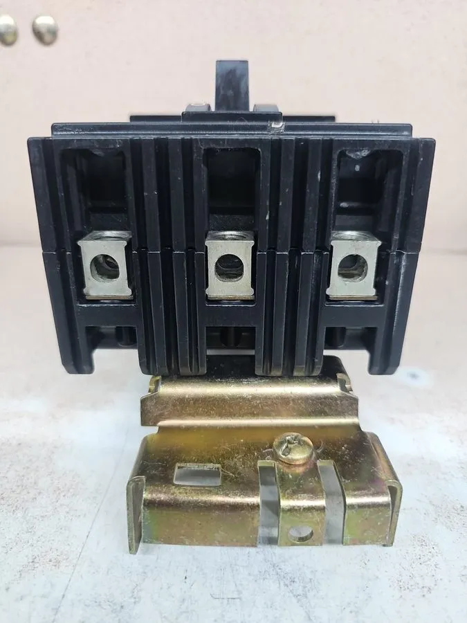 Автоматический выключатель Square D FC34050 50 Amp 3 Pole 480V I-Line Circuit Br