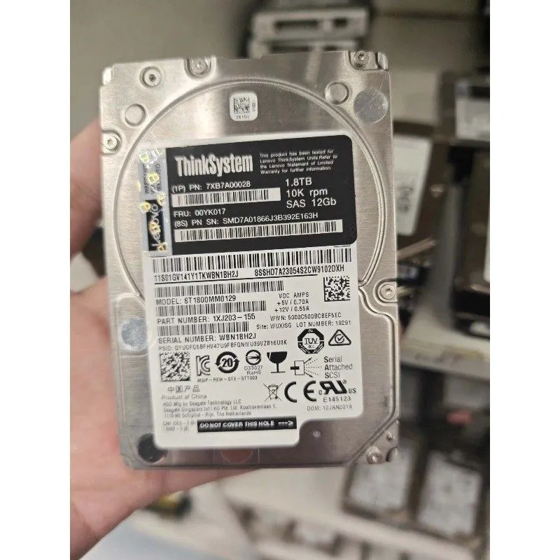 Сервер 7XB7A00028 Lenovo ThinkSystem 00YK017 2.5" 1.8TB 10K SAS 12G HDD Hard Dri