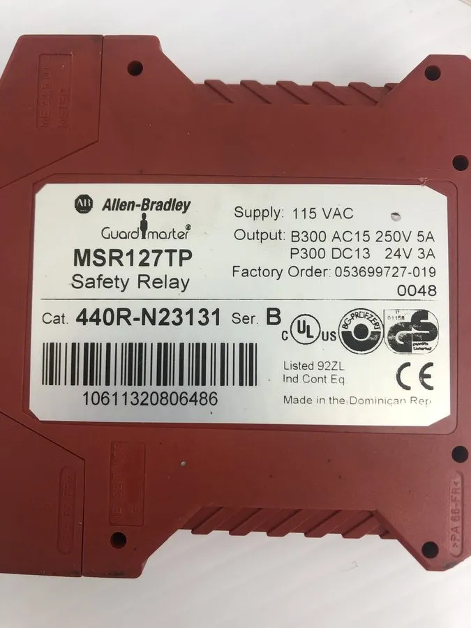 Реле безопасности Allen-Bradley MSR127TP Guardmaster Safety Relay Ser. B 250V 5A