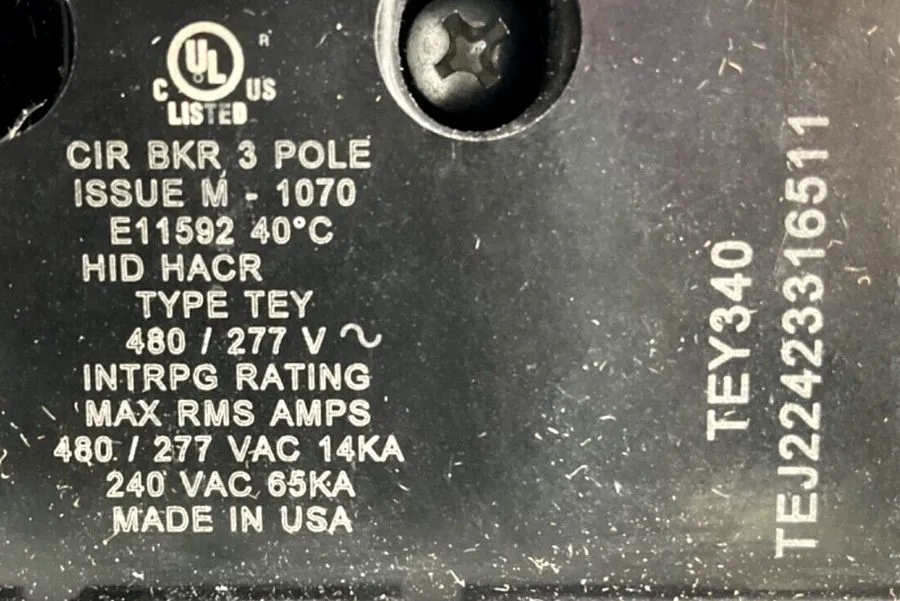 Автоматический выключатель GE TEY340 40A 3-Pole Circuit Breaker 480V AC Trip Ind