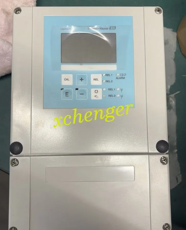 Датчик CLM253-CD0505 Conductivity Transmitter via FedEx or DHL
