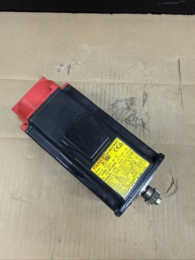 Серводвигатель A06B-0371-B175 Fanuc AC Servo Motor 90V Speed 3000 Min C975F3655 — фото лота 1