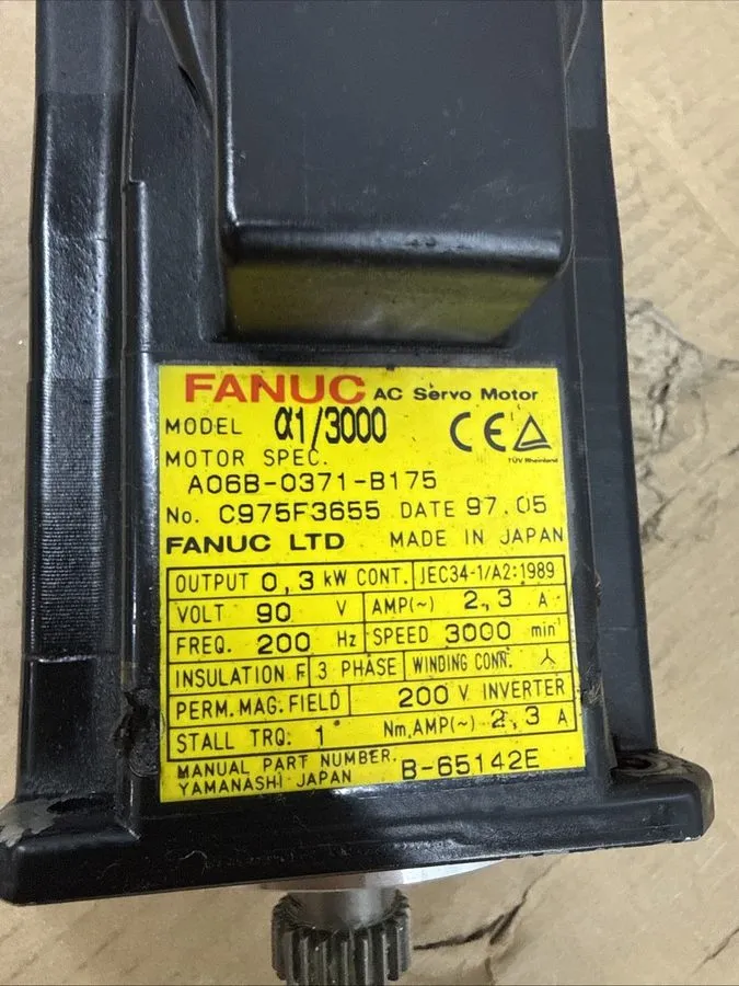 Серводвигатель A06B-0371-B175 Fanuc AC Servo Motor 90V Speed 3000 Min C975F3655 — фото лота 2