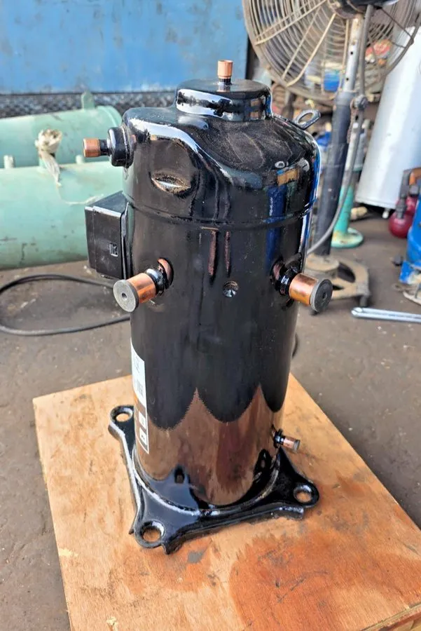 Компрессор COPELAND SCROLL COMPRESSOR ZPD72KCE-TFD-433 R410A — фото лота 1