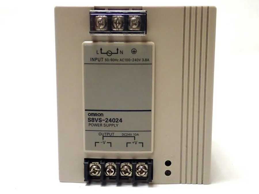 Блок питания Omron S8VS-24024 Switch Mode Power Supply 240W 24VDC 10A DIN Rail
