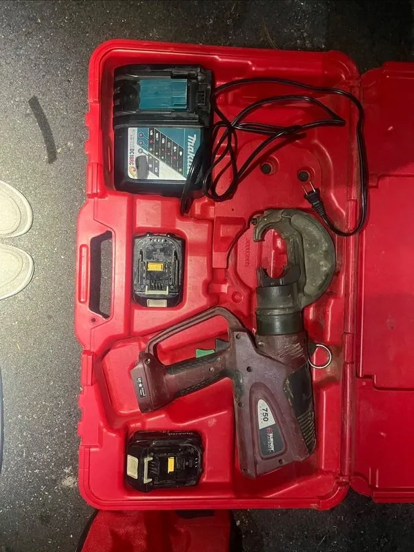 Электрооборудование Burndy Patriot 750 Series Hydraulic Crimper Tool PAT750LI — фото лота 3
