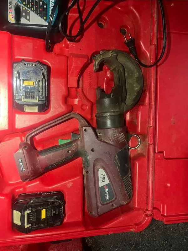 Электрооборудование Burndy Patriot 750 Series Hydraulic Crimper Tool PAT750LI — фото лота 4