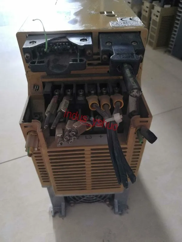 Сервопривод Yaskawa Servo Driver SERVOPACK SGDB-05VDY1
