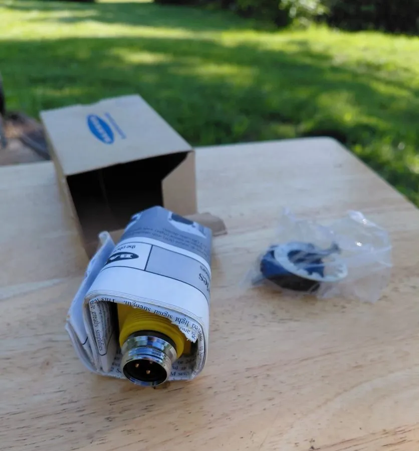 Фотоэлектрический датчик BANNER SM2A912LVQD PHOTOELECTRIC SENSOR 24-250VAC 26577 — фото лота 4