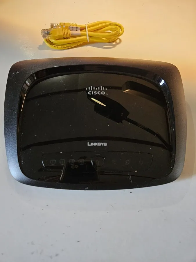 Маршрутизатор Linksys WRT120N 150 Mbps 4-Port 10/100 Wireless N Router — фото лота 1