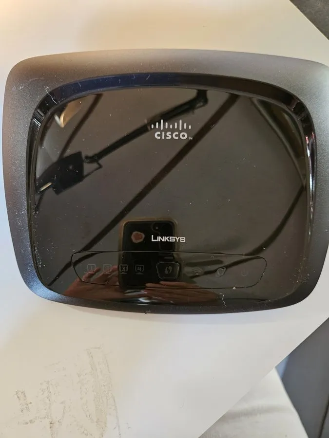 Маршрутизатор Linksys WRT120N 150 Mbps 4-Port 10/100 Wireless N Router — фото лота 2
