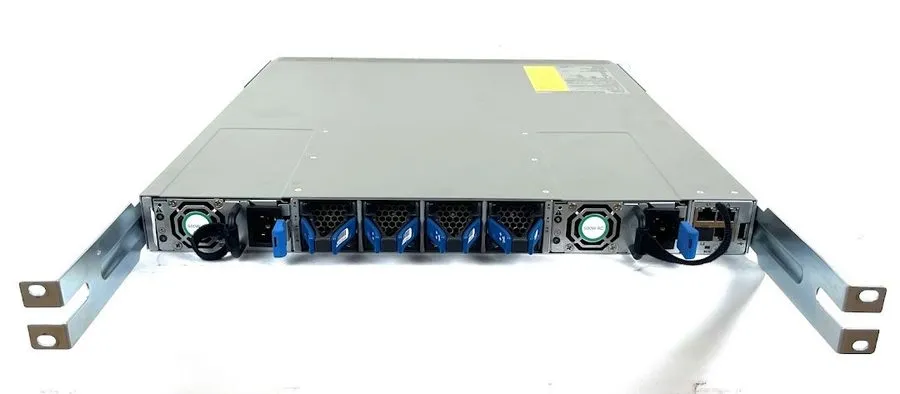 Коммутатор Cisco N9K-C93180YC-FX Nexus 48x 10G/25G 6x 100G Switch w/ 4x NXA-FAN- — фото лота 2