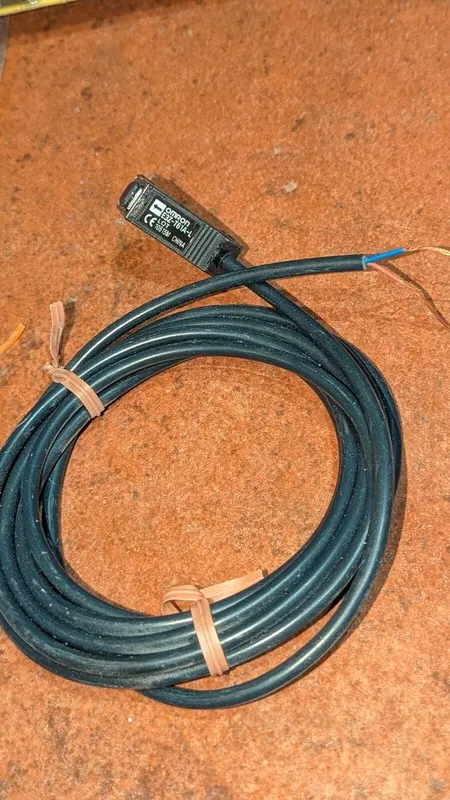 Фотоэлектрический датчик OMRON PHOTOELECTRIC SENSOR SWITCH E3Z-T61A-L