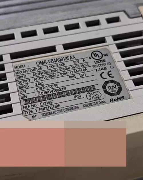 Частотный преобразователь CIMR-VB4A0018FAA Yaskawa V1000 inverter 7.5KW/5.5kw