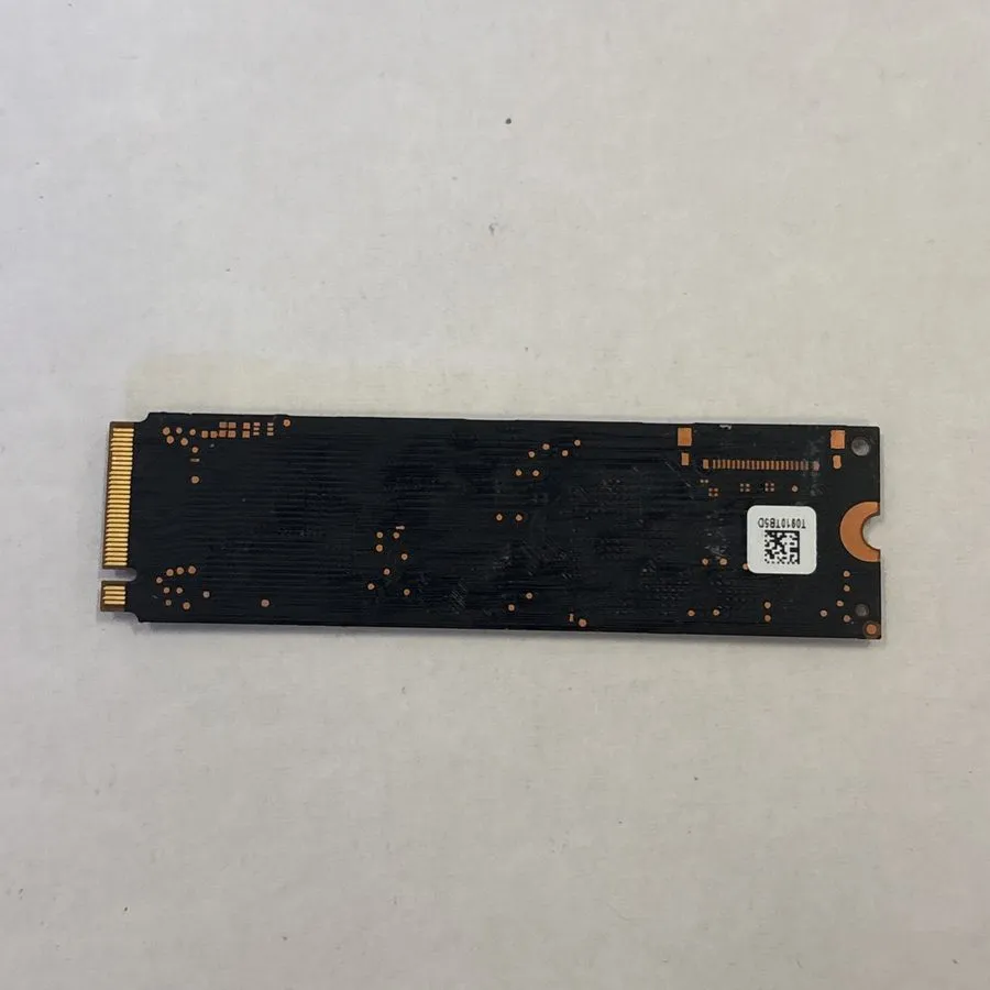 SSD-накопитель Micron 2210 512GB MTFDHBA512QFD NVMe M.2 SSD's (71%-75% Health) — фото лота 1