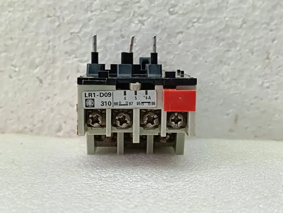 Реле Telemecanique Thermal Overload Relay Motor Protection 4-6A 600V LR1-D09 310 — фото лота 1
