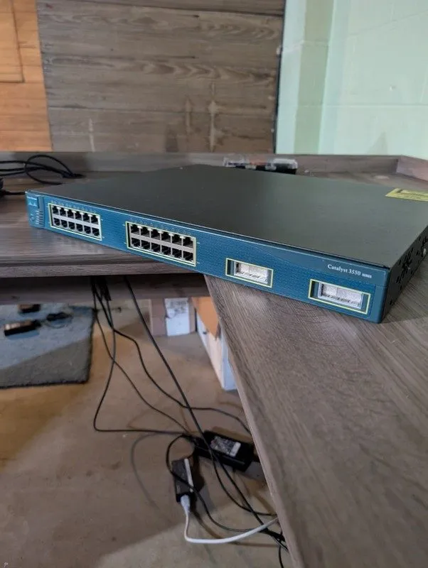 Коммутатор Cisco catalyst WS-C3550-24-SMI 24 ports network switch 90 Day's Real
