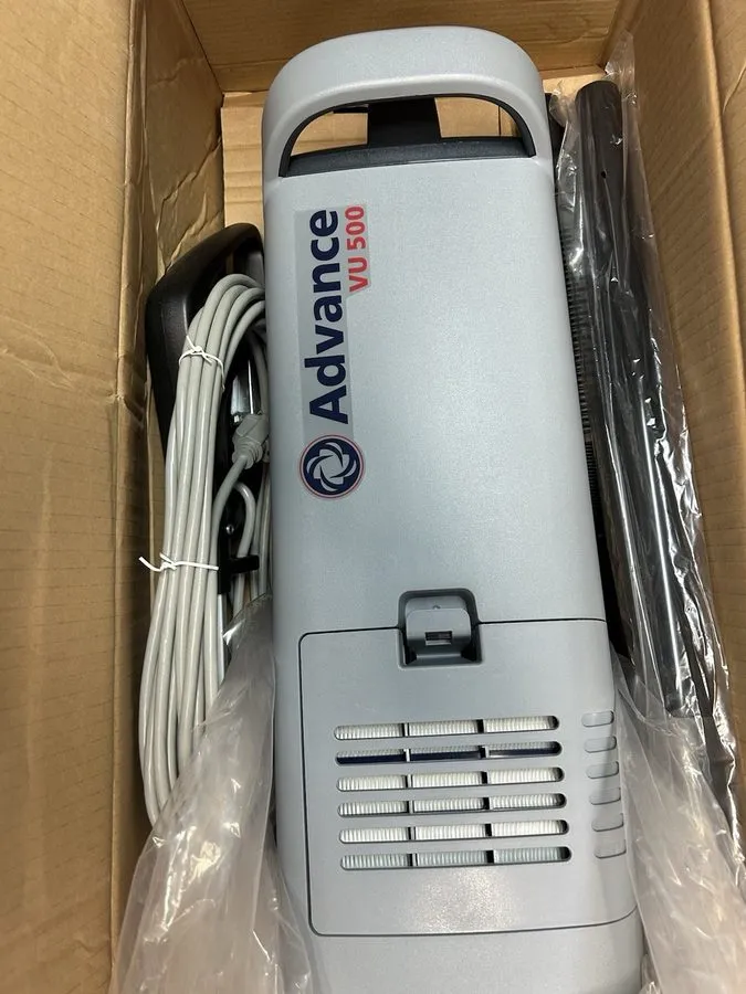 Складское оборудование Nilfisk Advance VU500 12" Upright Vacuum Model Number HEP
