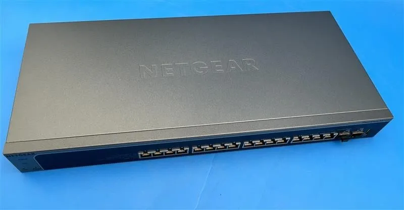 Коммутатор NetGear ProSAFE XS716T-100NES 16 Port 10G Smart Managed Switch