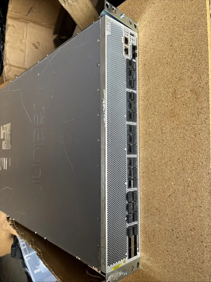 Коммутатор Juniper QFX10002-36Q 36port 40G QSFP+ 24x100G QSFP28 Ethernet Switch