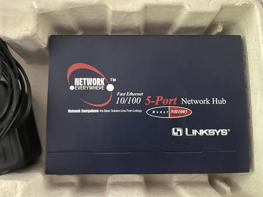 Коммутатор Linksys Network Everywhere NH1005 V2 Fast Ethernet 5 Port Hub