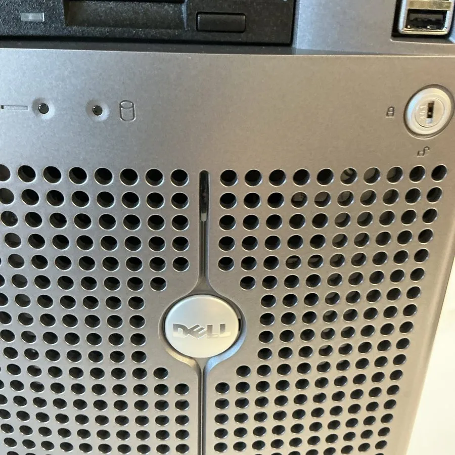Сервер Dell PowerEdge 840 Aesynt PACMED Server CM-001 — фото лота 2