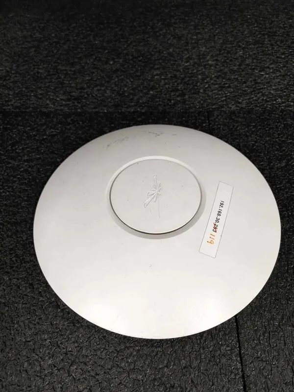 Точка доступа Wi-Fi Ubiquiti Networks UniFi AP UAP SWX-UAP 6545A-UAP Wireless Ac