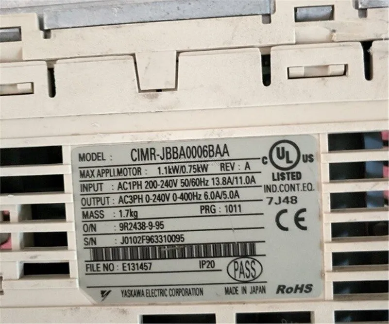 Частотный преобразователь Yaskawa inverter J1000 CIMR-JBBA0006BAA 0.75KW 220V