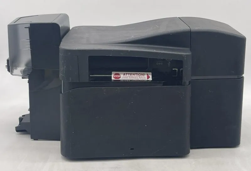 Принтер этикеток HID Fargo DTC4250e ID Card Printer & Encoder Fair Condition — фото лота 3