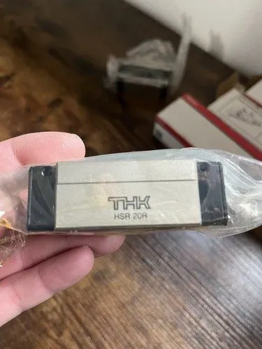Линейная направляющая THK HSR20R1SS Linear Guide Carriage FNOB