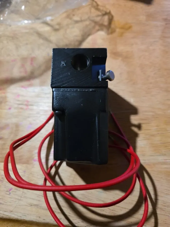 Электромагнитный клапан Parker T21025D2F01 Pneumatic Solenoid Valve 120v-ac 150p — фото лота 1
