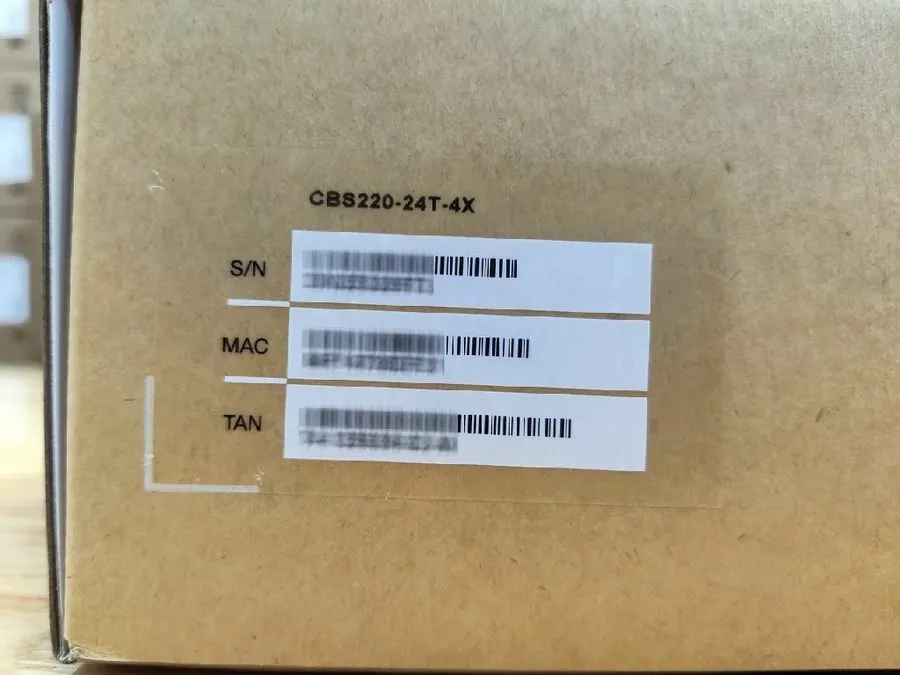 Коммутатор CBS220-24T-4X Switch Cisco 24 Ports 1GE, 4 Ports 10G SFP+Uplink CBS22