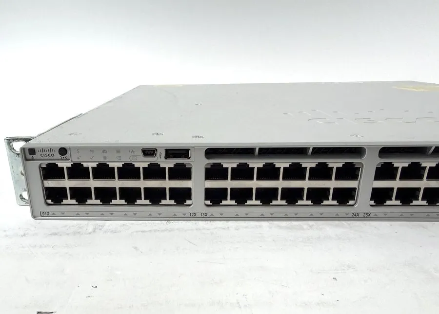 Коммутатор Cisco C9300-48P-A Cisco Catalyst 9300 48-port PoE+ 437W — фото лота 1
