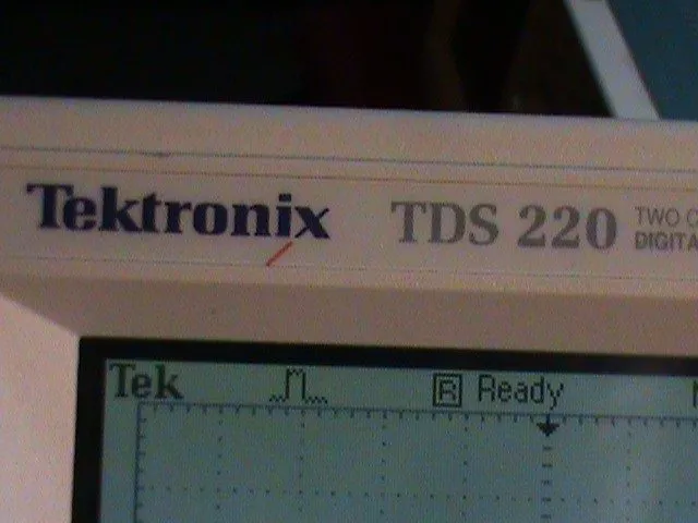 Осциллограф 2 Channel Tektronix TDS220 100Mhz Digital Oscilloscope 1GS/s