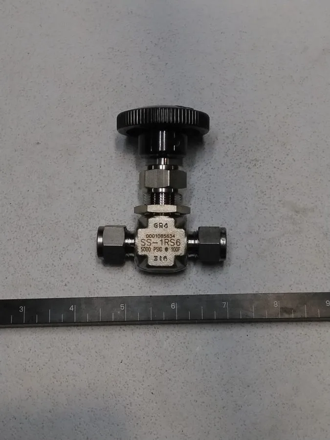 Клапан Swagelok 3/8" Stainless Steel Bonnet Needle Valve SS-1RS6 (LXE9J)