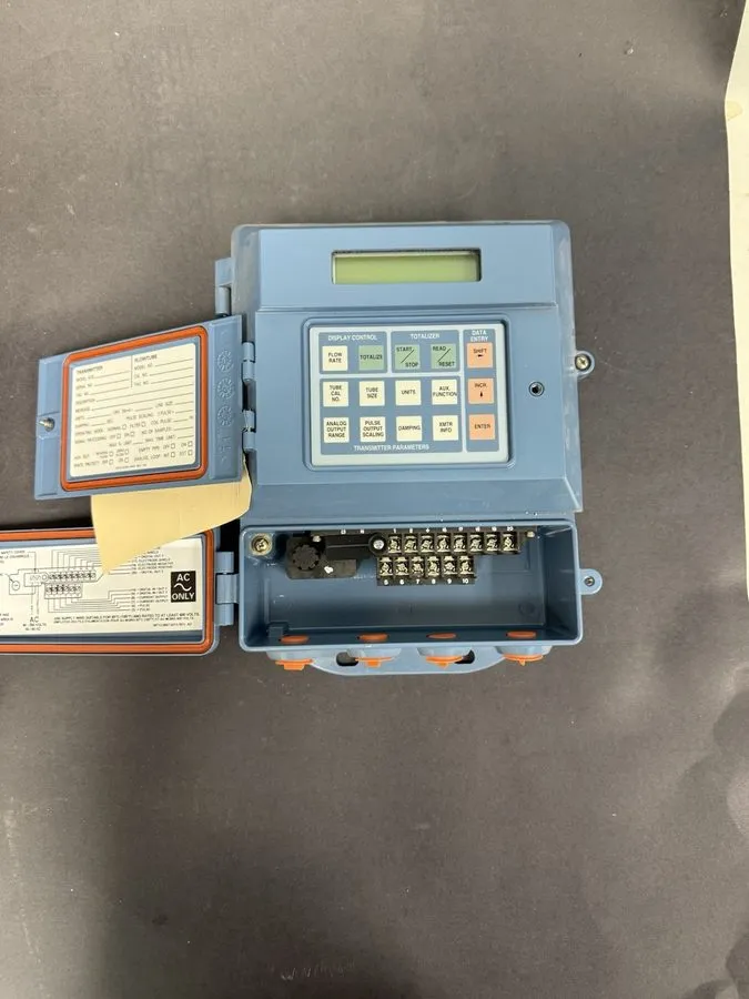 Расходомер Rosemount 8750WA12ESR1A1FPSA100CA1N Magnetic Flowmeter/flowtube Trans — фото лота 1