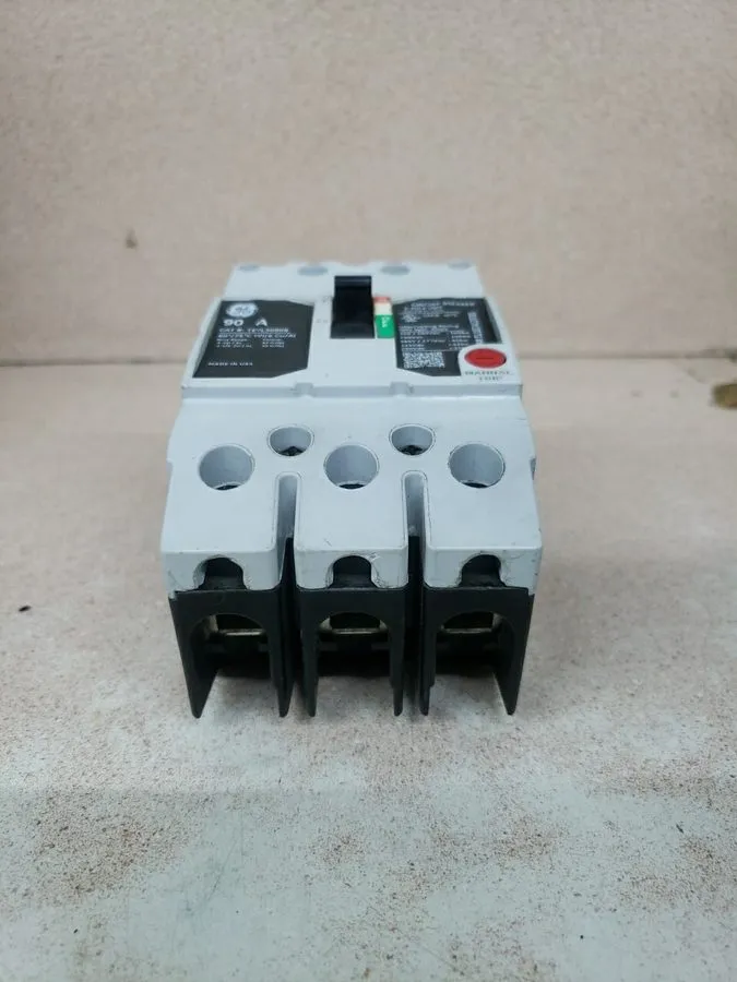 Автоматический выключатель TEYL3090B GE Circuit Breaker 3P TEYL 90A 480V Bolt On
