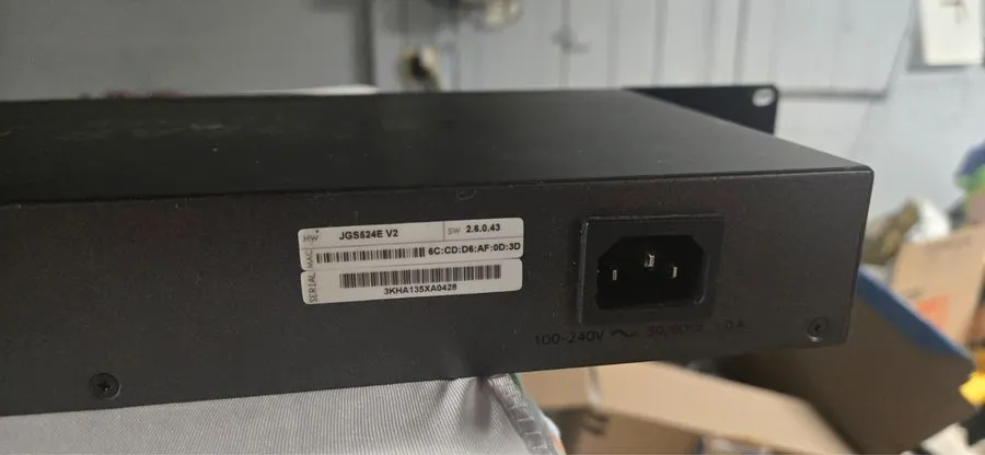 Коммутатор NetGear ProSafe Plus (JGS524E-100NAS) 24-Ports Rack-mountable Etherne