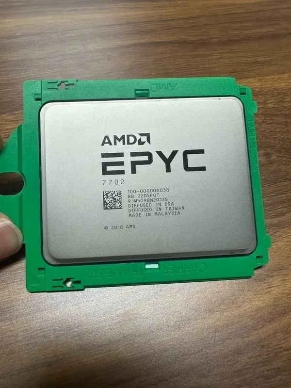 Процессор AMD epyc 7702 2ghz -3.35ghz 64 core 128 lines interface sp3-cpu — фото лота 1