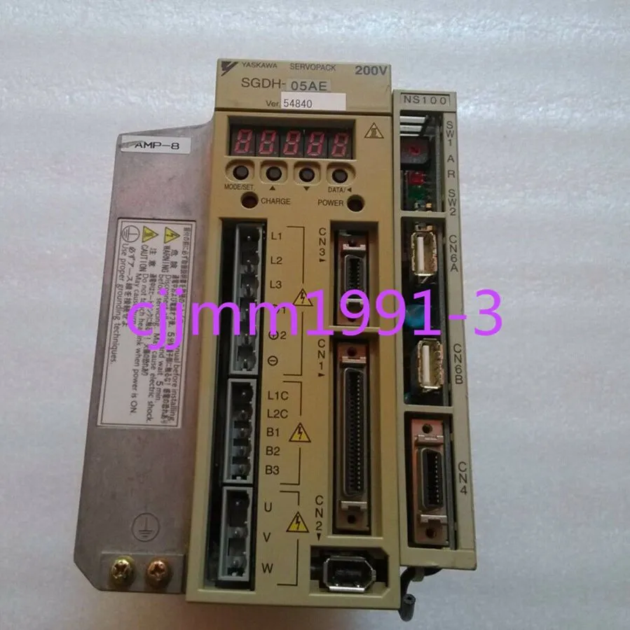 Сервопривод Yaskawa Electric Servopack SGDH-05AE. Z-203s