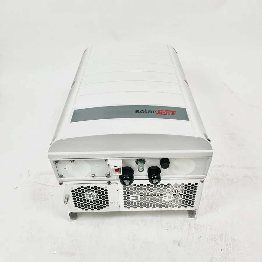 Инвертор SOLAREDGE SE33.3KUS 3-PHASE INVERTER 277/408VAC USR48BNU4 — фото лота 2
