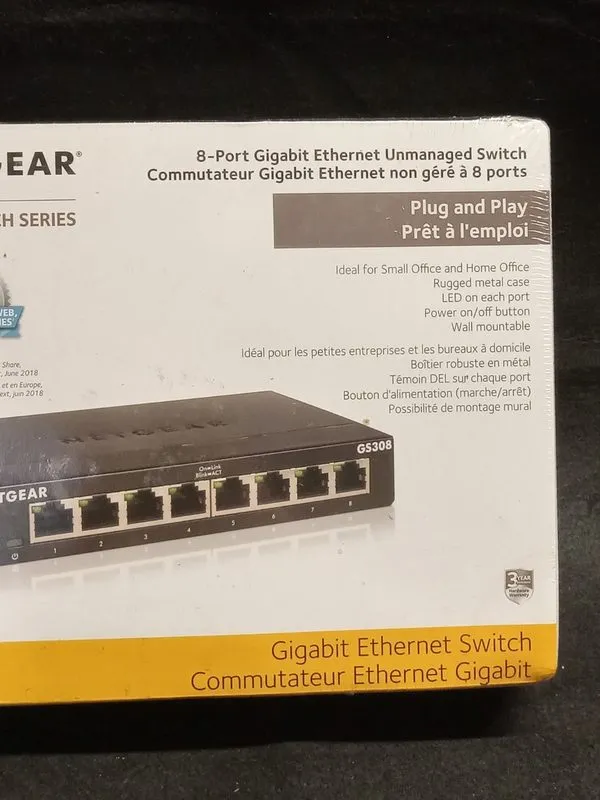 Коммутатор NETGEAR GS308 8-Port Gigabit Ethernet Unmanaged Switch Desktop Wall M — фото лота 2