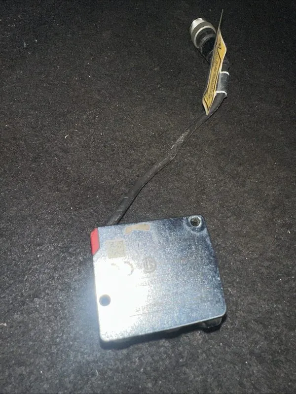 Датчик KEYENCE LR-TB2000C Detection Laser Sensor — фото лота 3